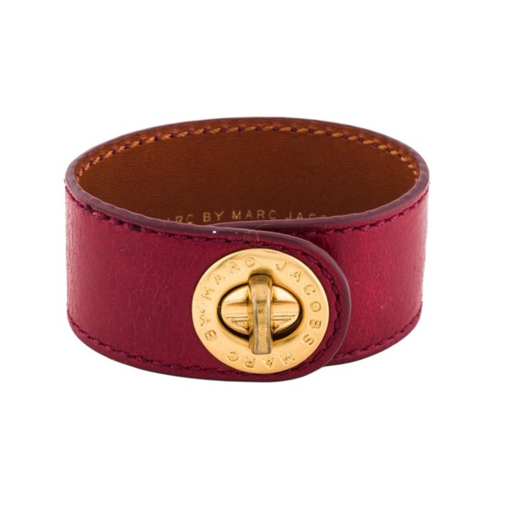 NWOT Marc Jacobs RED Leather Turnlock Bracelet
